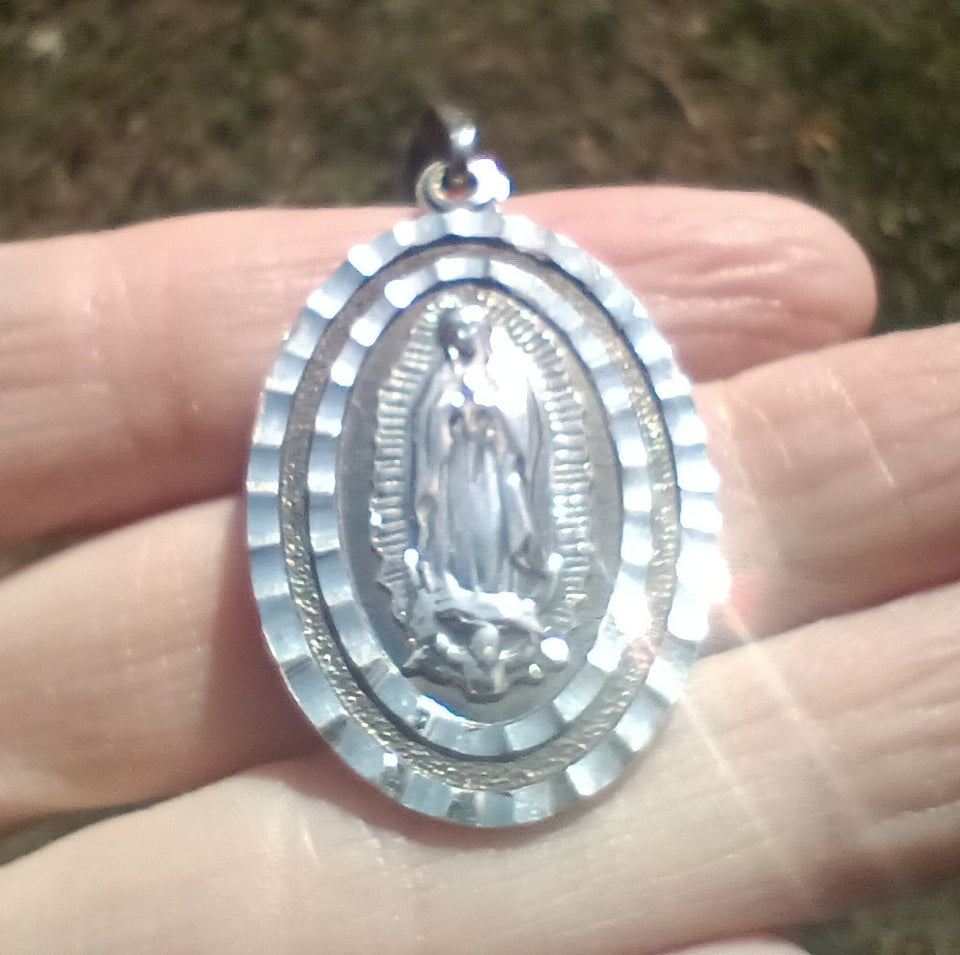Saint Guadalupe Mary 925 Silver pendant Taxco Mexico CH77