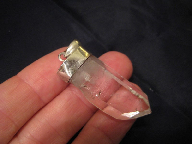 925 Silver rough Quartz mineral stone Pendant Nepal  Jewlery art A27