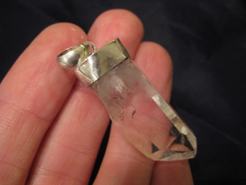 925 Silver rough Quartz mineral stone Pendant Nepal  Jewlery art A27