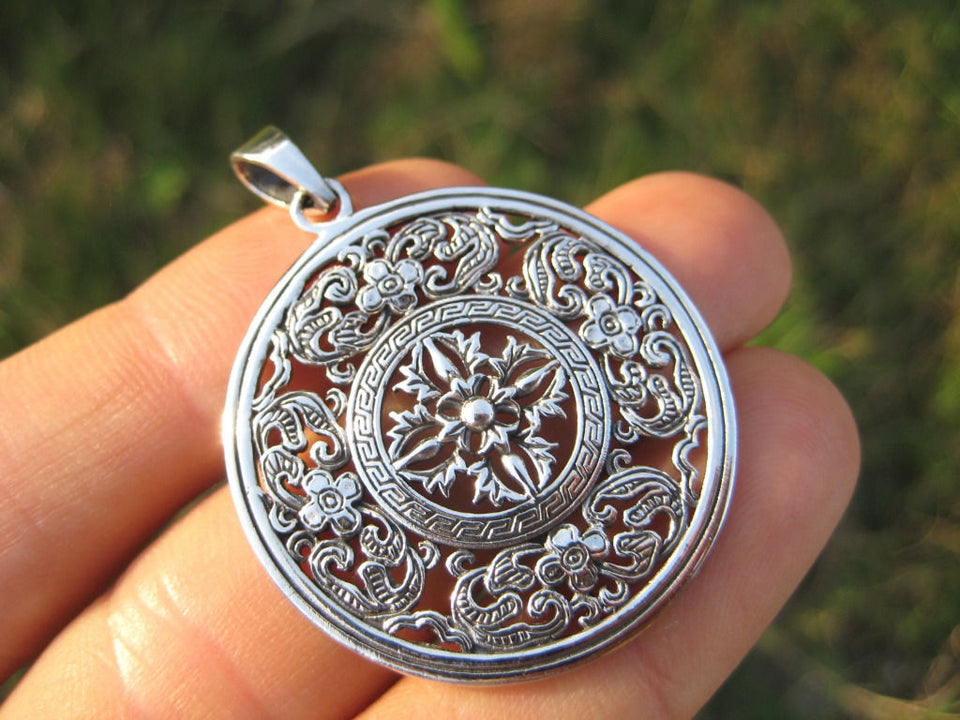 925 Silver Viswa Vajra Mandala Buddha Buddhist Pendant Necklace