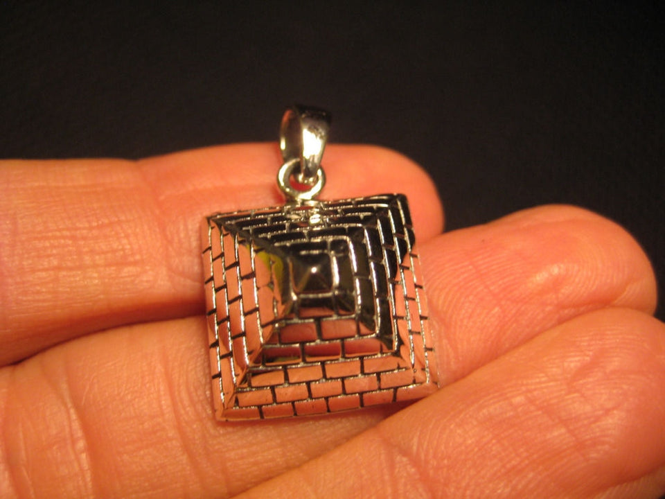 925 Silver Egyptian Pyramid Pendant Necklace