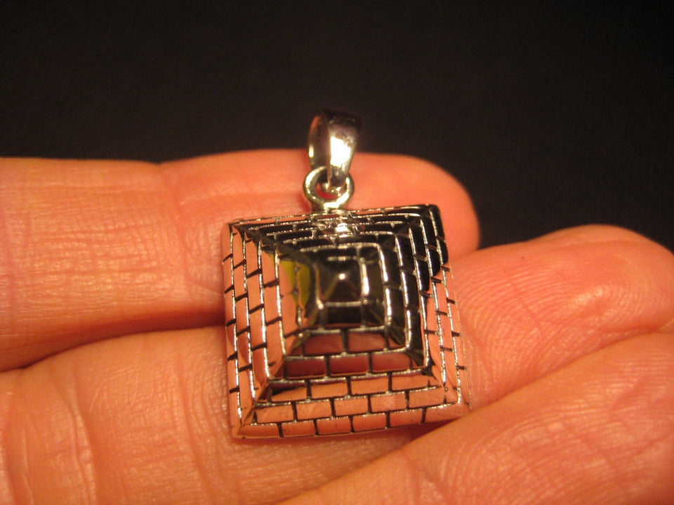 925 Silver Egyptian Pyramid Pendant Necklace