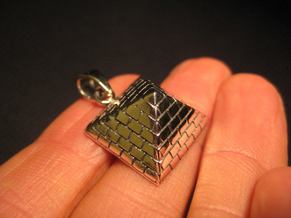 925 Silver Egyptian Pyramid Pendant Necklace