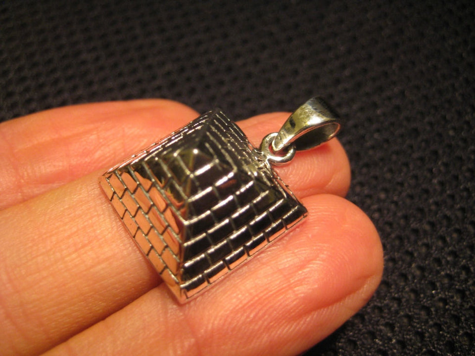 925 Silver Egyptian Pyramid Pendant Necklace