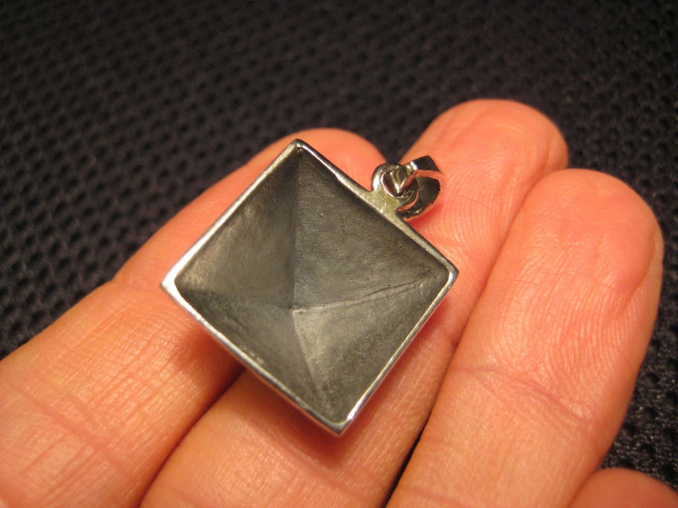925 Silver Egyptian Pyramid Pendant Necklace