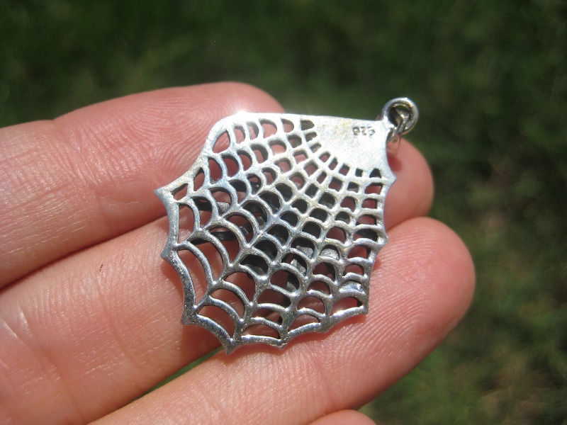 925 Silver spider pendant black widow necklace jewelry art A2