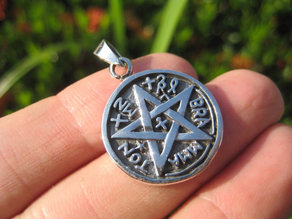 925 Sterling Silver Wicca Pentagram Pendant Necklace A42