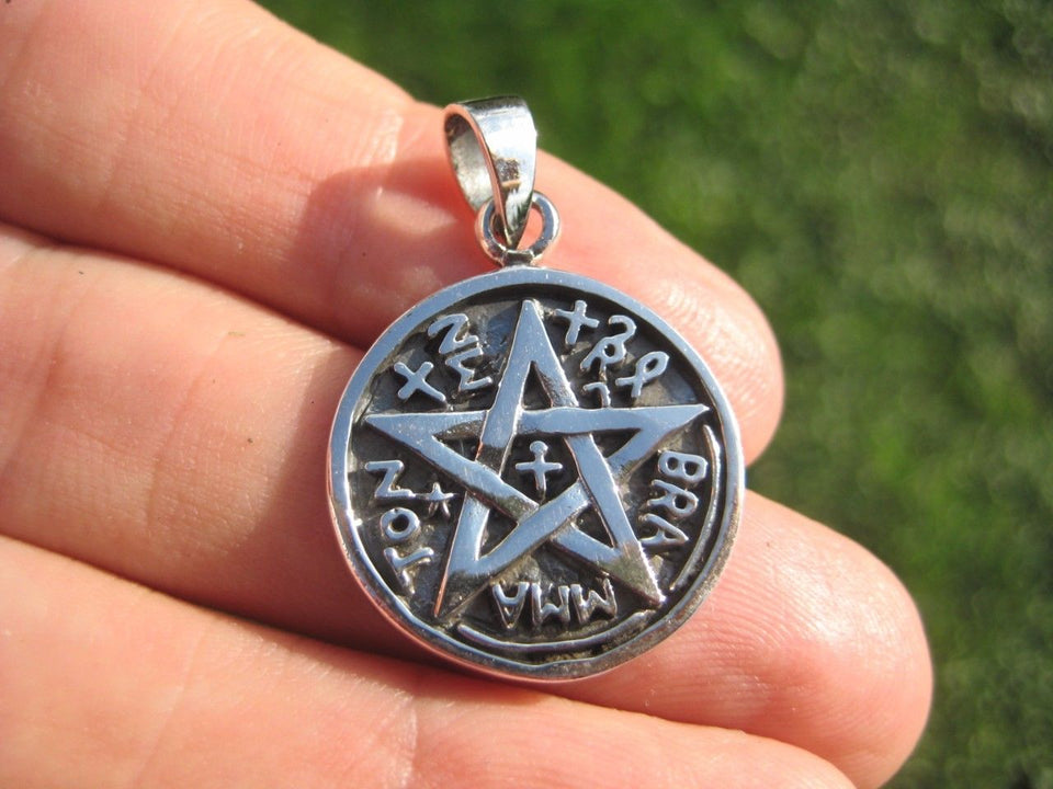 925 Sterling Silver Wicca Pentagram Pendant Necklace A42