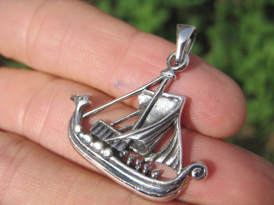 925 Silver Medieval Viking Boat Ship Pendant Necklace A8