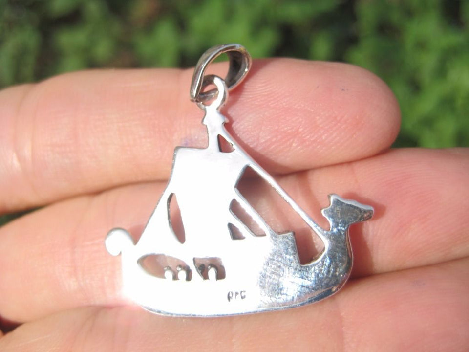 925 Silver Medieval Viking Boat Ship Pendant Necklace A8