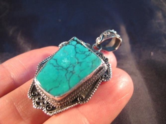925 Silver Tibetan Turquoise stone crystal Pendant   N3566