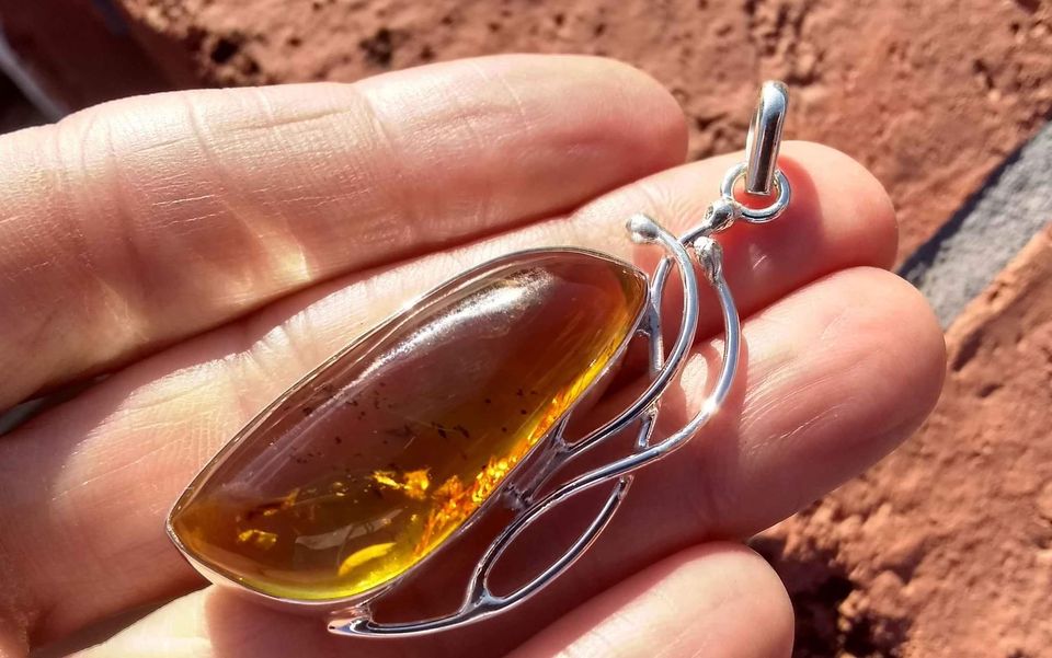925 Silver Chiapas Amber pendant Taxco Mexico NE821