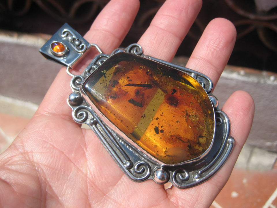 925 Silver Natural Chiapas Amber Australian Opal insect four flying ants A26433