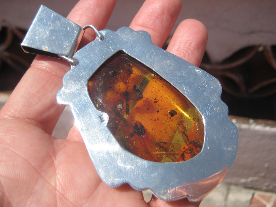 925 Silver Natural Chiapas Amber Australian Opal insect four flying ants A26433