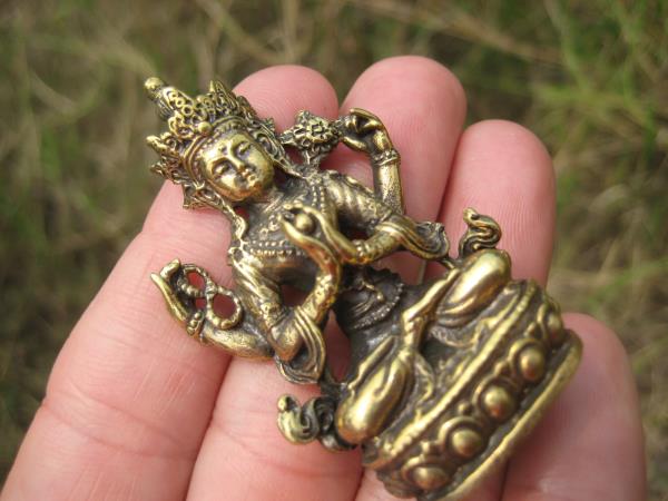 Avalokiteshvara Bodhisattva Buddhist Deity Statue