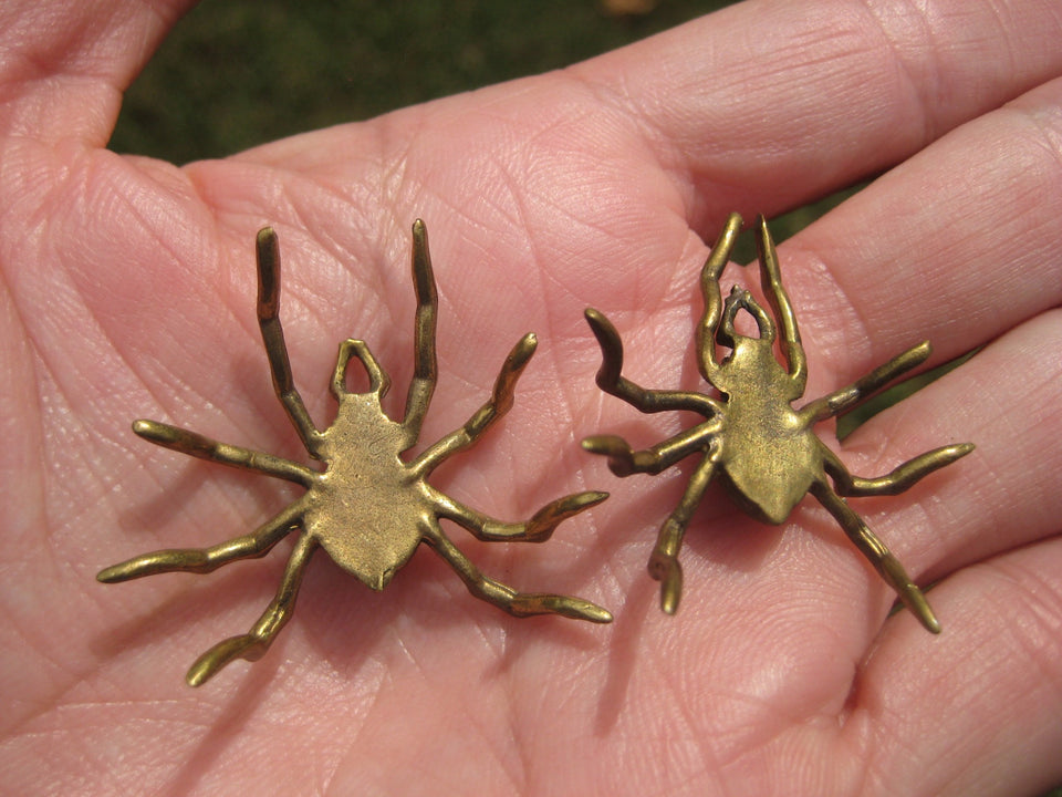 Set 2 Spider Black widow Amulet  Brass Statue Thailand A2844