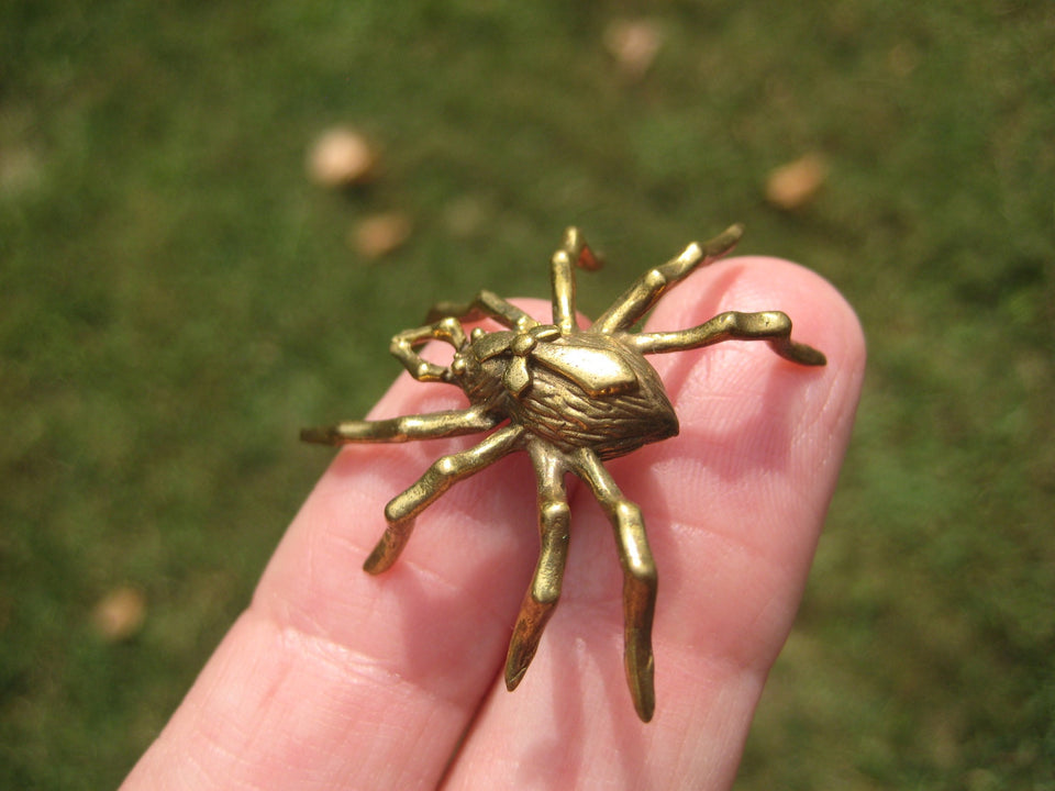 Set 2 Spider Black widow Amulet  Brass Statue Thailand A2844