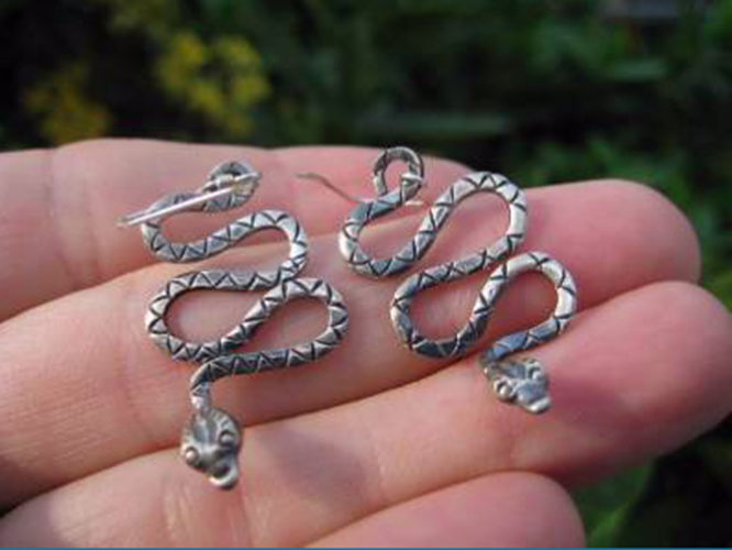 925 Silver Snake Earrings Earring jewelry Nepal himalayan art N266