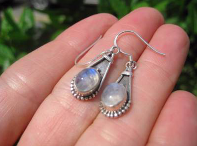 925 Silver Moonstone pair Earrings Earring jewelry Nepal himalayan art A6
