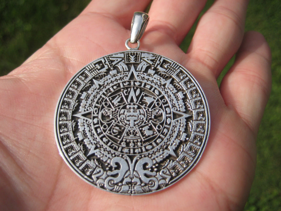925 Sterling Silver Maya Mayan Calendar Mexico Pendant Necklace A40