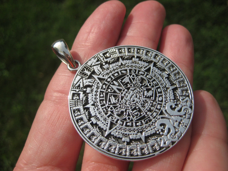 925 Sterling Silver Maya Mayan Calendar Mexico Pendant Necklace A40