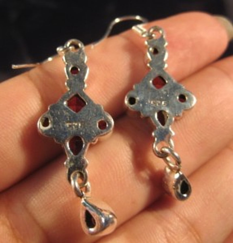 925 Silver natural Garnet stone crystal earrings A802