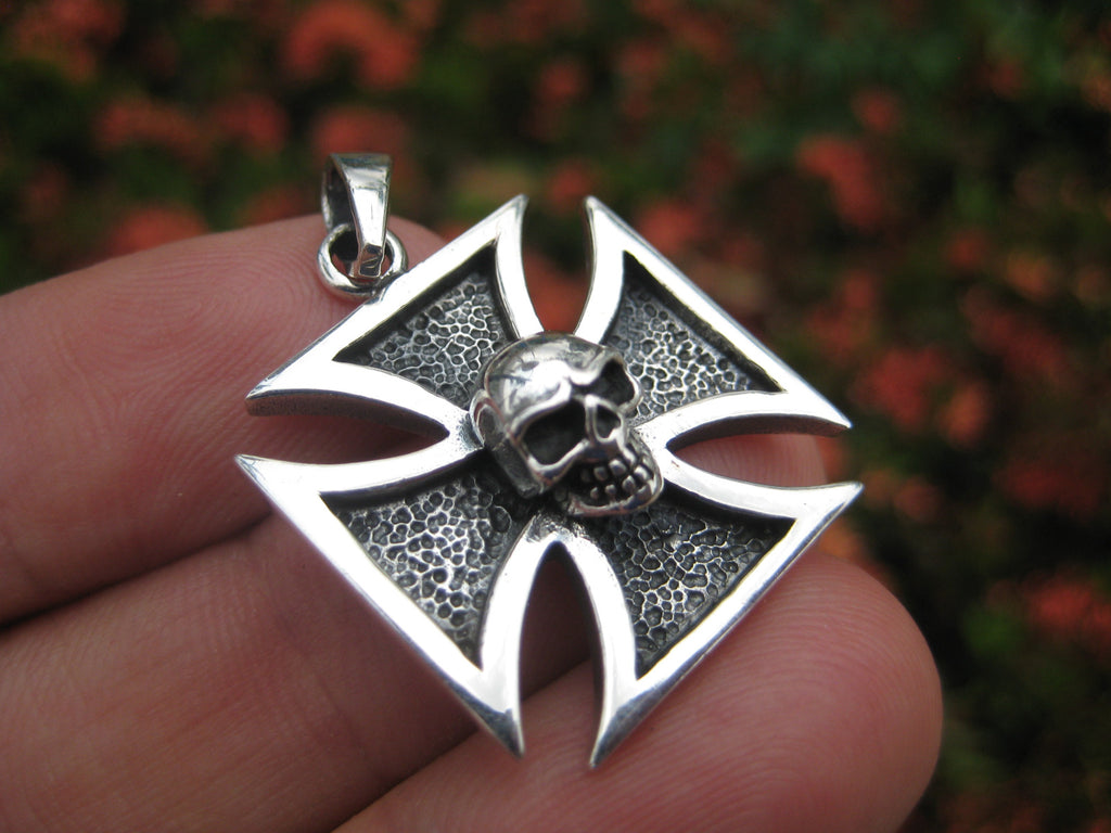 Order CARVED CROSS WITH22k加工シルバー925 Sterling Silver Crucifix Men's Extra Large Cross Pendant