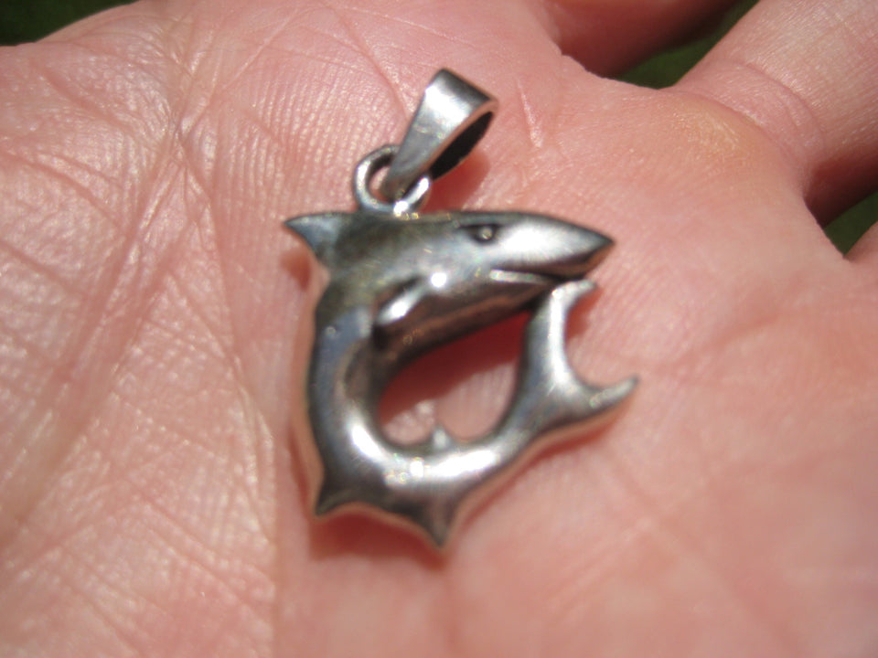 925 Silver Shark Pendant Necklace A23