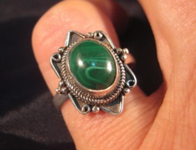 925 Silver Malachite crystal stone Ring Nepal jewelry art Size 6  N3766