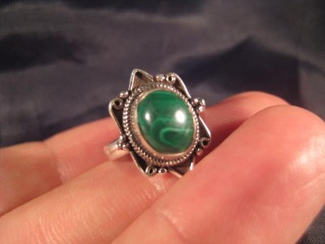 925 Silver Malachite crystal stone Ring Nepal jewelry art Size 6  N3766
