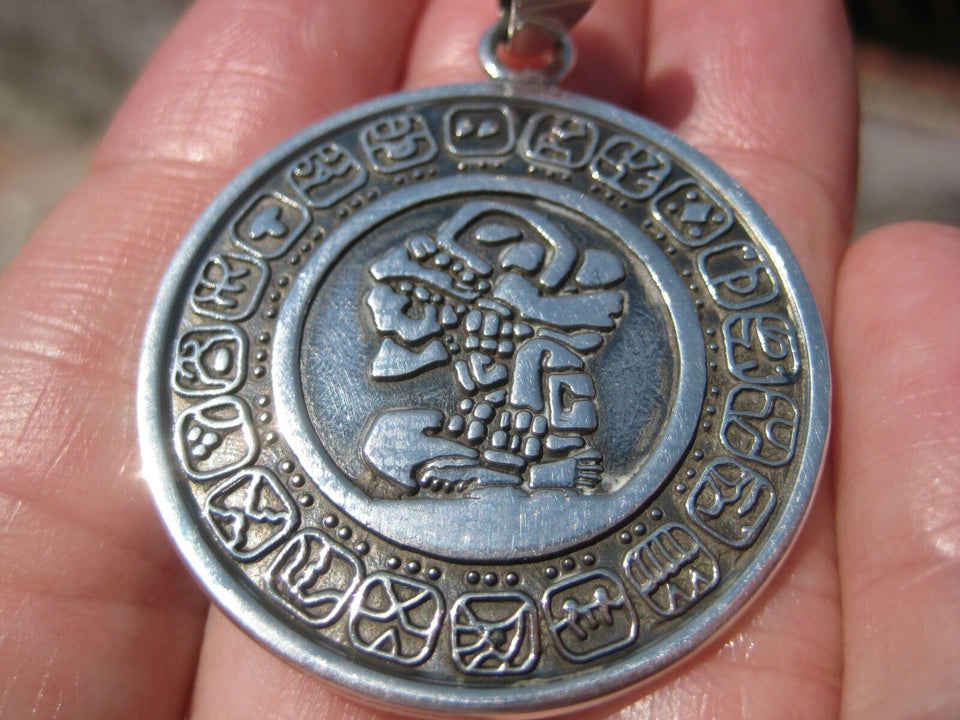 950 Fine Silver Mayan Aztec Calendar Pendant Necklace A392