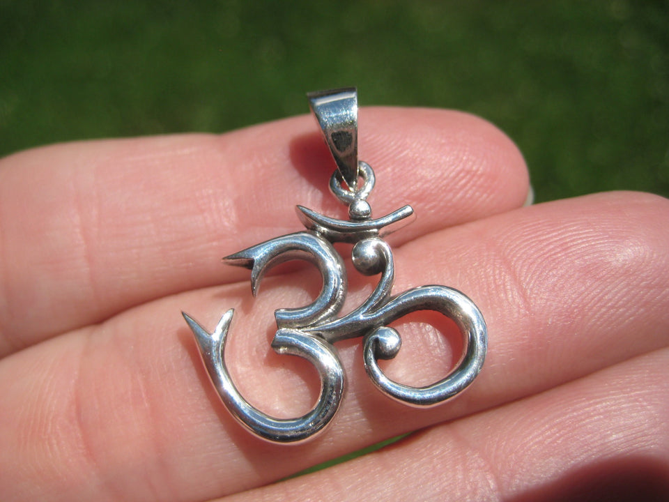 925 Silver Ohm Spiritual Symbol Pendant