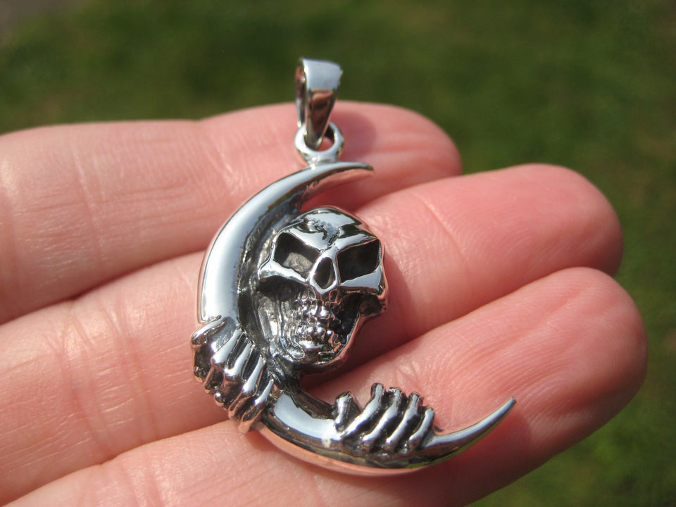925 Silver Skull and Moon Pendant Necklace Thailand Jewelry Art A6377