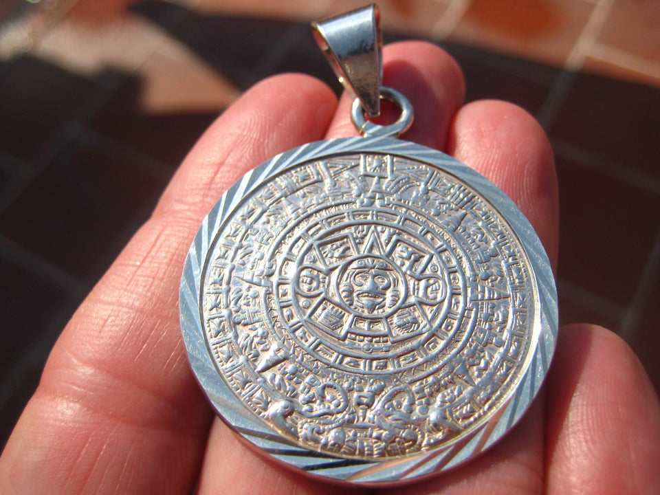 Large 925 Silver Mayan Calendar Pendant Necklace Taxco Mexico A9368