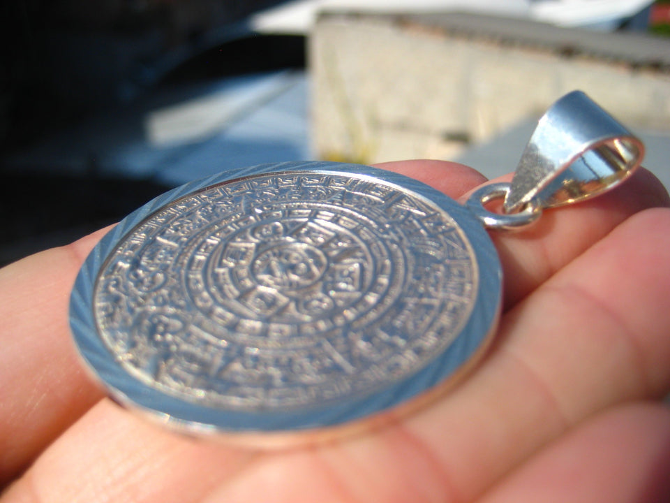 Large 925 Silver Mayan Calendar Pendant Necklace Taxco Mexico A9368