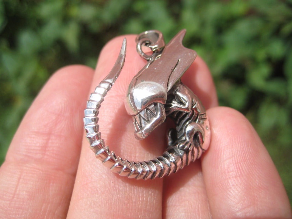 925 Silver Alien Extraterrestrial Necklace jewelry Art A7