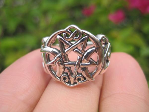 925 Sterling Silver star and moon Pentagram Ring Thailand Jewelry Art A12