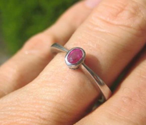 925 Silver Thailand natural Ruby Ring Size 7 A N6344