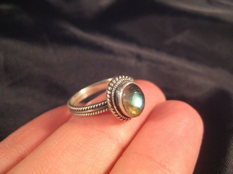 925 Silver Moonstone crystal stone Ring Nepal jewelry art Size 5.75    N322