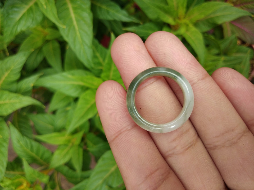 Natural Jadeite Jade ring Thailand jewelry stone mineral size  7.5 US  EB 075