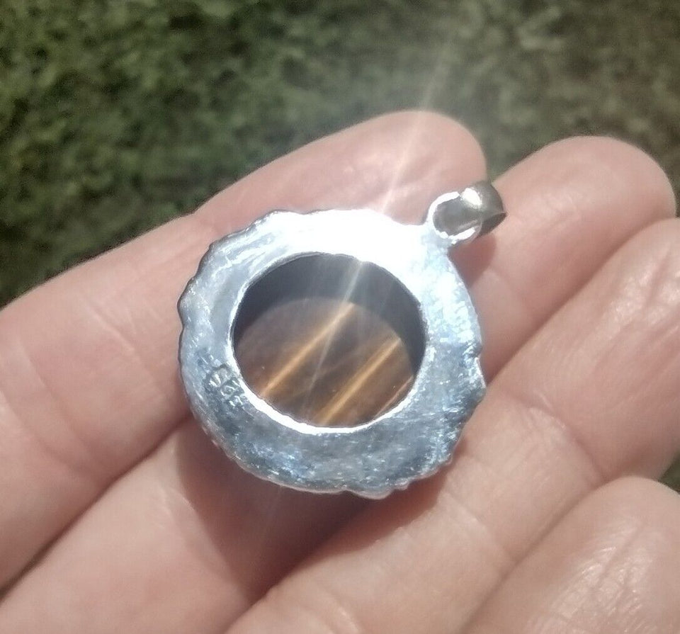 925 Sterling Silver Tiger Eye Stone Pendant Nepal CH7356