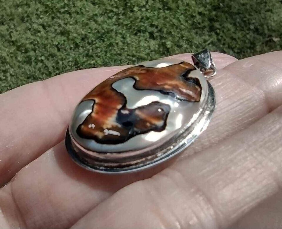 925 Sterling Silver African Turban Shell Pendant Thailand CH8388