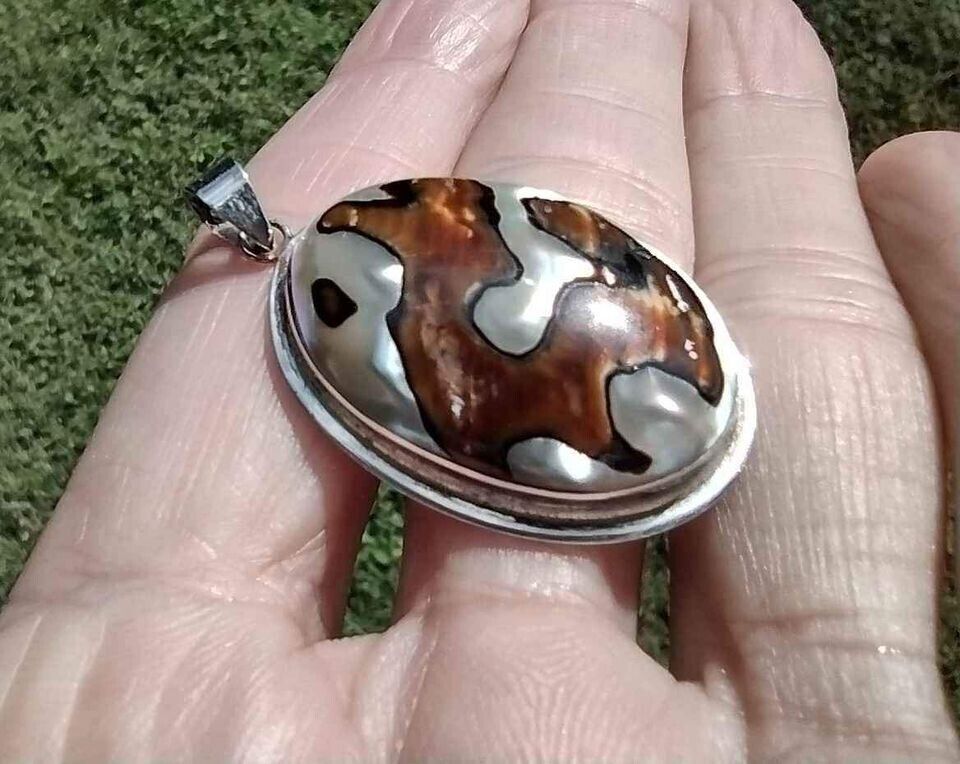 925 Sterling Silver African Turban Shell Pendant Thailand CH8388