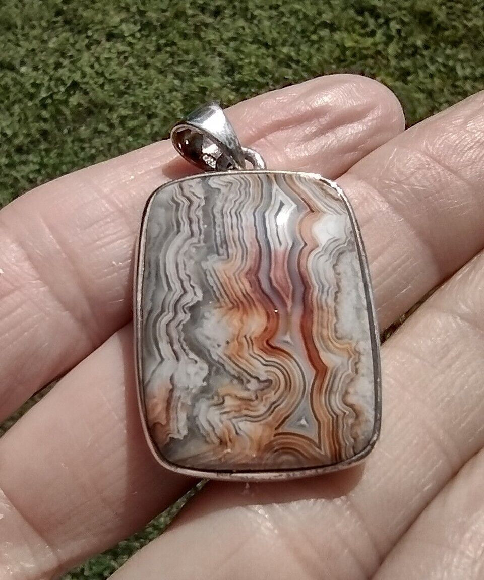 925 Sterling Silver Crazy Lace Agate Pendant Necklace CH7193