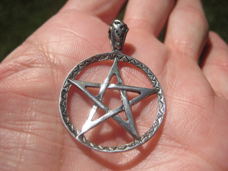 925 Silver Pentagram Pentacle Pendant  A2747