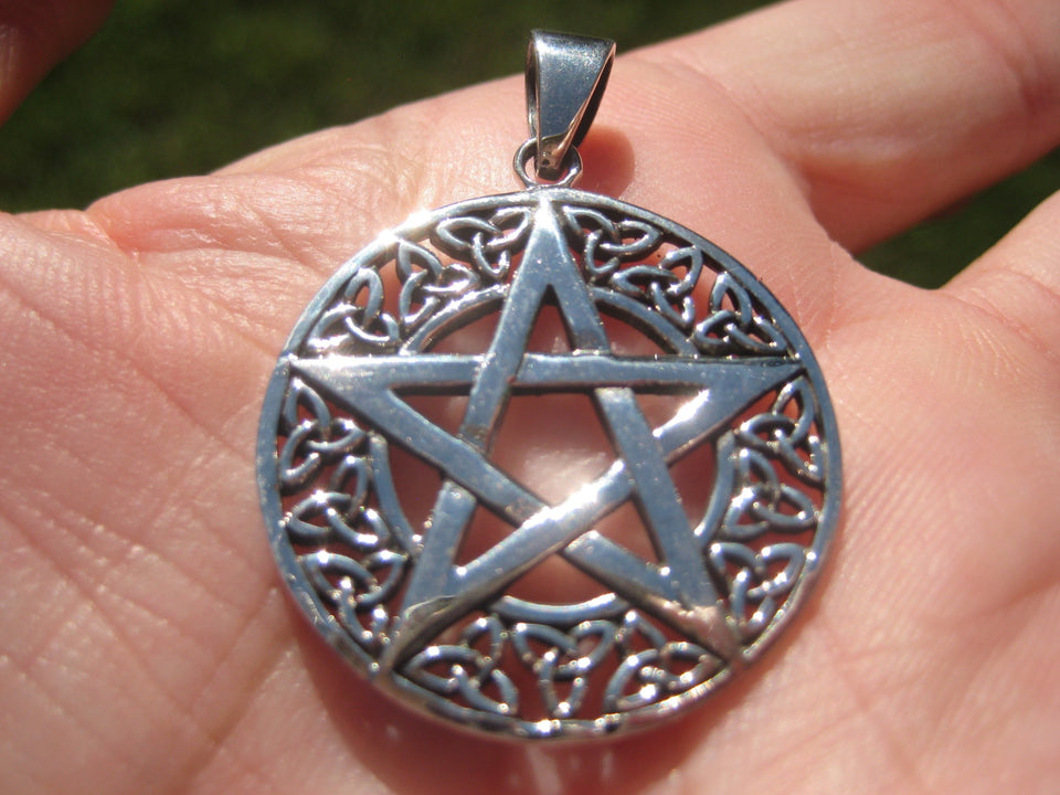 925 Silver Pentagram Pentacle Pendant  A2744