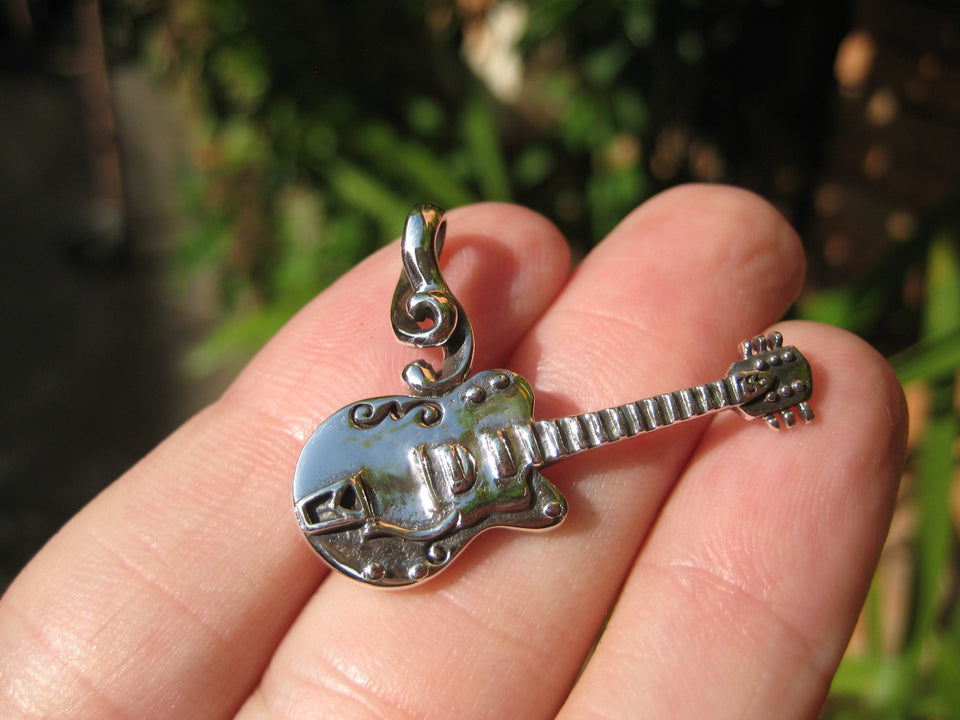 925 Silver electric guitar Pendant NecklaceThailand jewelry art A3856