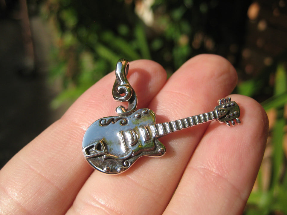 925 Silver electric guitar Pendant NecklaceThailand jewelry art A3856