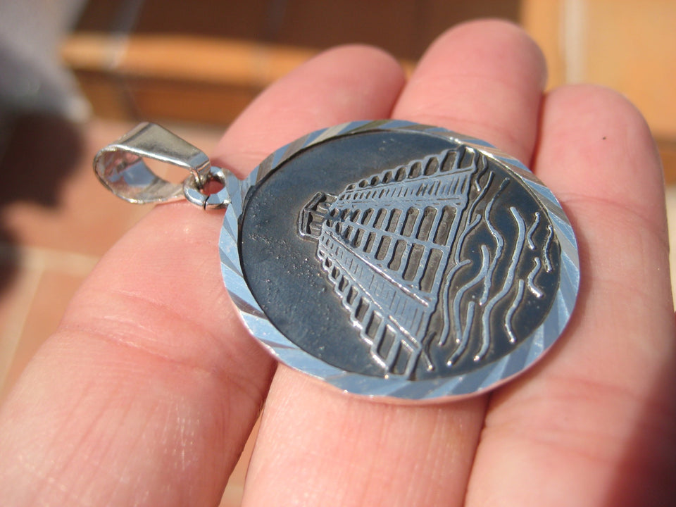 925 Silver Pyramid Mayan Calendar Pendant  A28643
