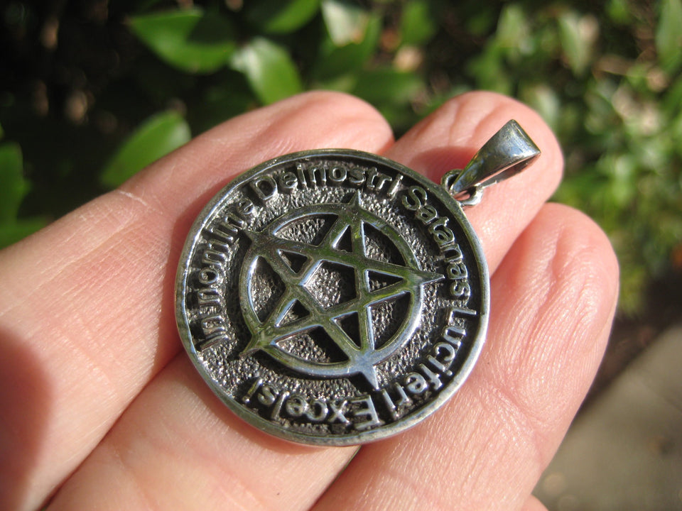 925 silver Inverted Pentagram Satanic Pendant Necklace Thailand Jewelry A346